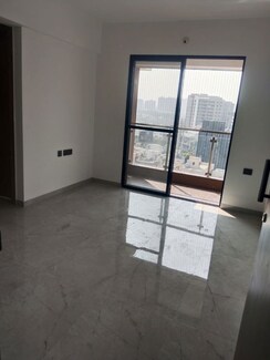 2 BHK Apartment For Rent in Pristine Allure
