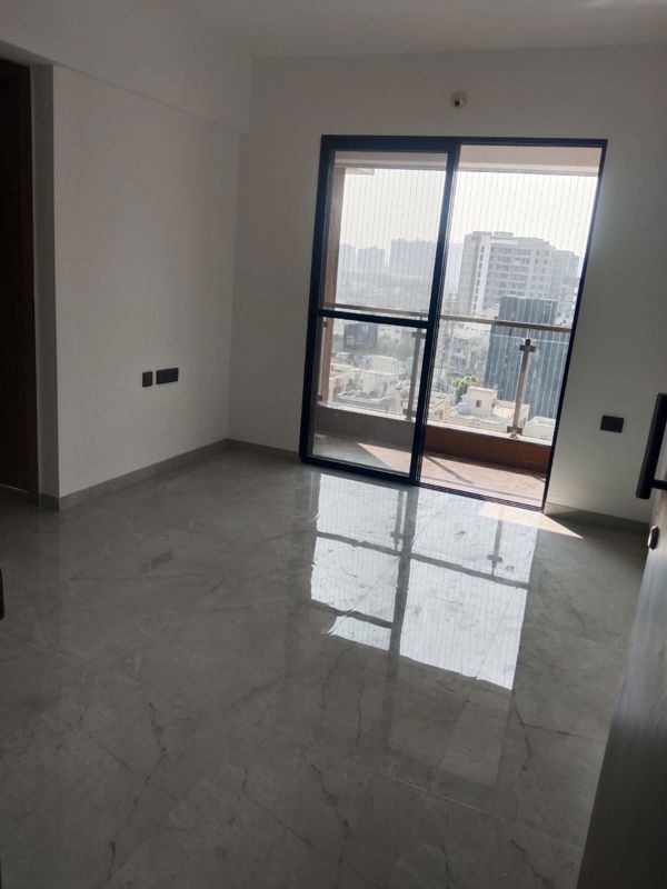 2 BHK Apartment For Rent in Pristine Allure