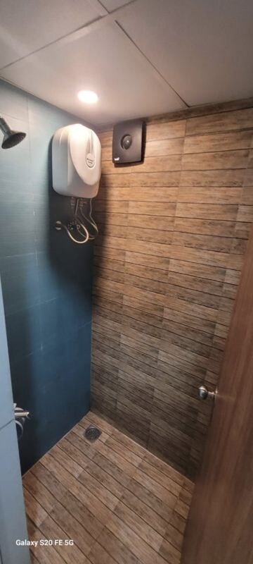 Furnished Amenities in 2 BHK Apartment at Majiwada – for Rent