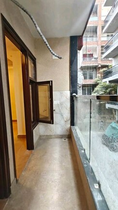2 BHK + Servant Room Apartment For Rent in Palm Residency Chhatarpur