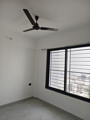 Room in 2 BHK Apartment at Unique Youtopia, Kharadi – for Rent