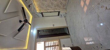 Furnished Amenities in 2 BHK Builder Floor at Uttam Nagar – for Rent