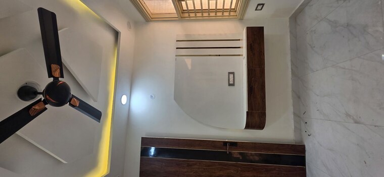 undefined, uttam nagar 2 Bedroom 60 Sq.Yd. Builder Floor In Uttam Nagar Delhi 10003556