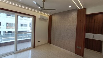 Room in 4 BHK Builder Floor at Puri Aman Vilas, Sector 89 – for Sale