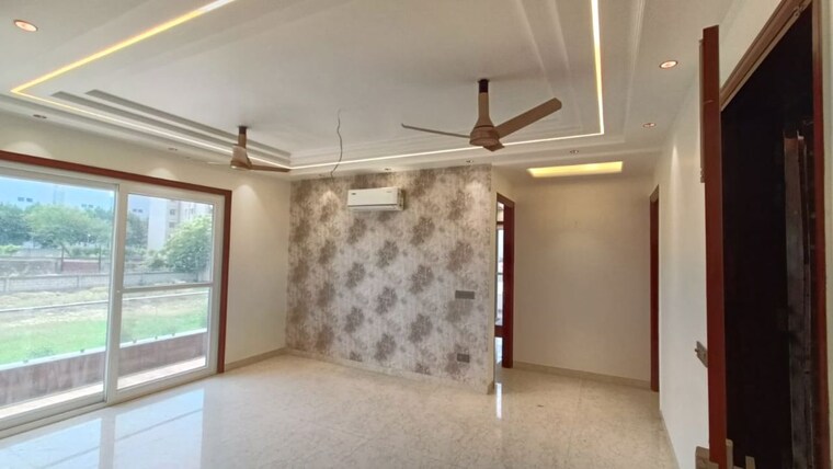 Room, puri-aman-vilas 4 Bedroom 265 Sq.Ft. Builder Floor In Sector 89 Faridabad 10003545