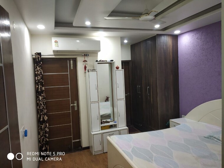 Bedroom, sector 89 3 Bedroom 250 Sq.Yd. Builder Floor In Sector 89 Faridabad 10003536