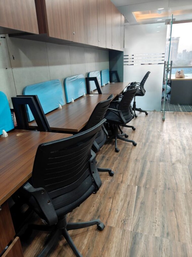 Team Area, alphathum Commercial Office Space 850 Sq.Ft. In Sector 90 Noida 10003590