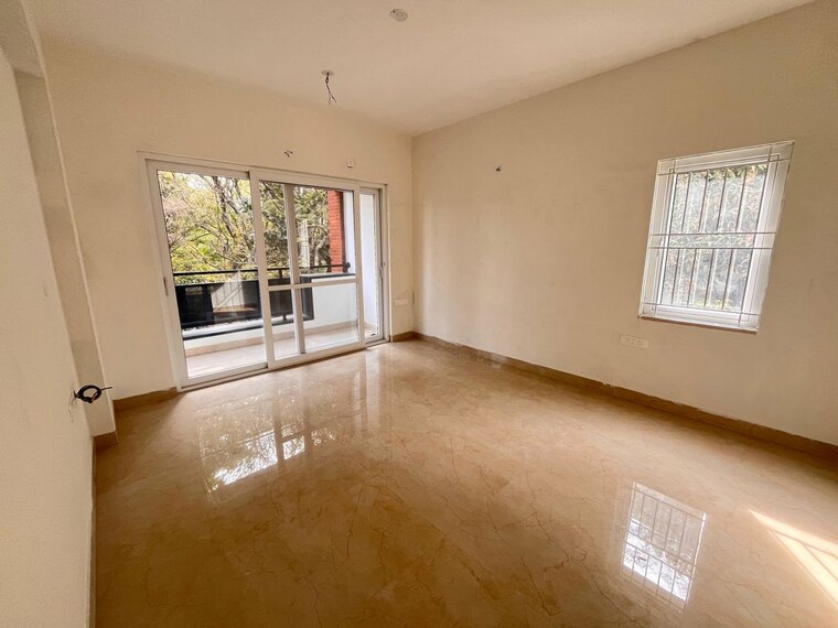 Room, cooke town 3 Bedroom 1400 Sq.Ft. Apartment In Cooke Town Bangalore 10003592