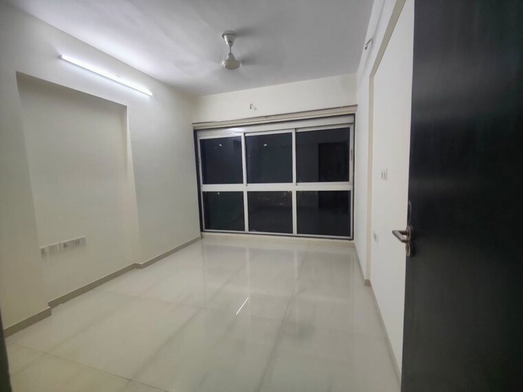 Room, godrej-central 2 Bedroom 751 Sq.Ft. Apartment In Chembur Mumbai 10003588