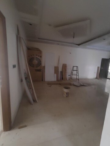 Building Lobby in 3 BHK Apartment at Indiranagar – for Rent