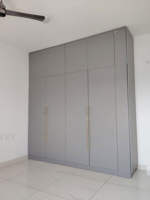 Room in 3.5 BHK Apartment at Prestige Tranquil, Kokapet – for Rent