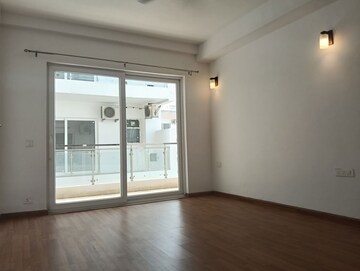 Room in 4 BHK Apartment at SS Linden, Sector 84 – for Sale