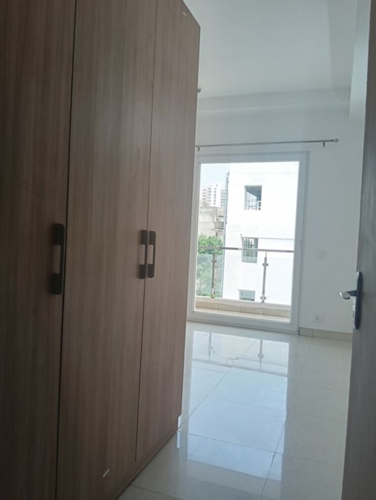 Bathroom, ss-linden 4 Bedroom 2741 Sq.Ft. Apartment In Sector 84 Gurgaon 10003633