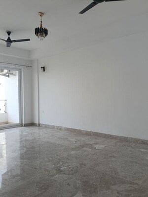 Room in 4 BHK Apartment at SS Linden, Sector 84 – for Sale