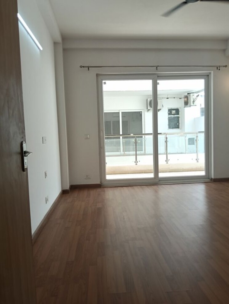 Room, ss-linden 4 Bedroom 2741 Sq.Ft. Apartment In Sector 84 Gurgaon 10003633