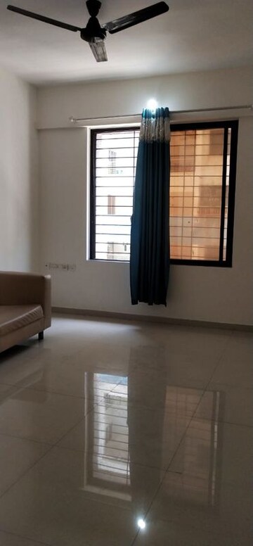 Room in 2.5 BHK Apartment at Oxford Olympia, Wakad – for Rent