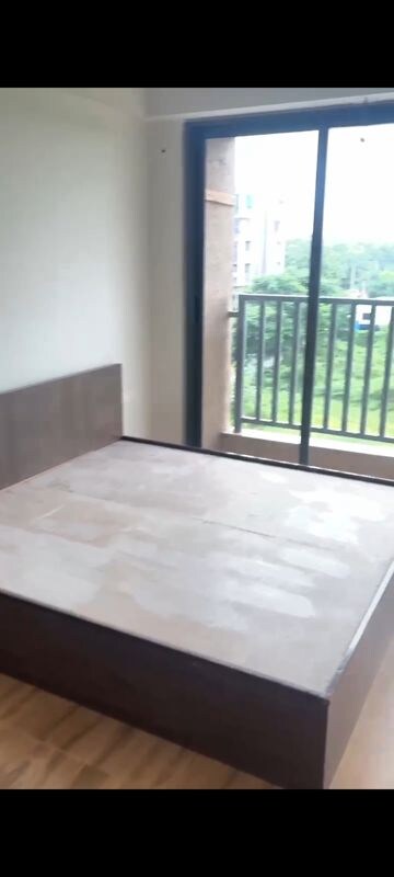 Room in 3 BHK Apartment at JP Iscon Flower, Bopal – for Rent