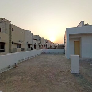 3.5 BHK Villa – Exterior View View at Vatika Signature Villas, Sector 82 - for Rent