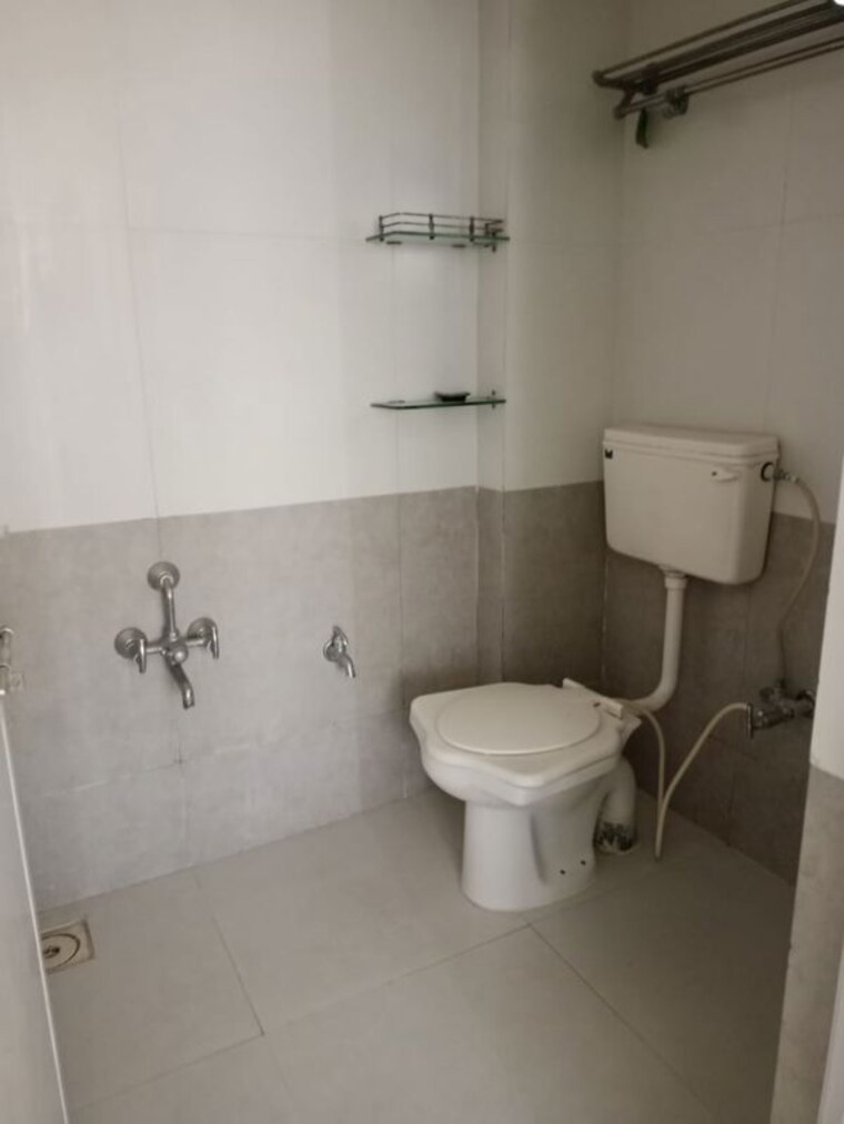 Bathroom, gurukul 2 Bedroom 1200 Sq.Ft. Apartment In Gurukul Ahmedabad 10003692