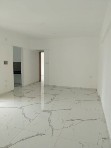 Room in 3 BHK Apartment at Magarpatta Grevillea, Hadapsar – for Sale