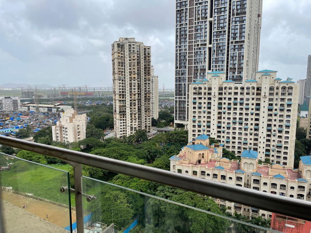 3 BHK + Store Room Apartment For Rent in Dosti Ambrosia