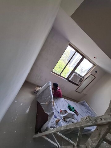 Bedroom in 2 BHK Apartment at Bandra West – for Rent