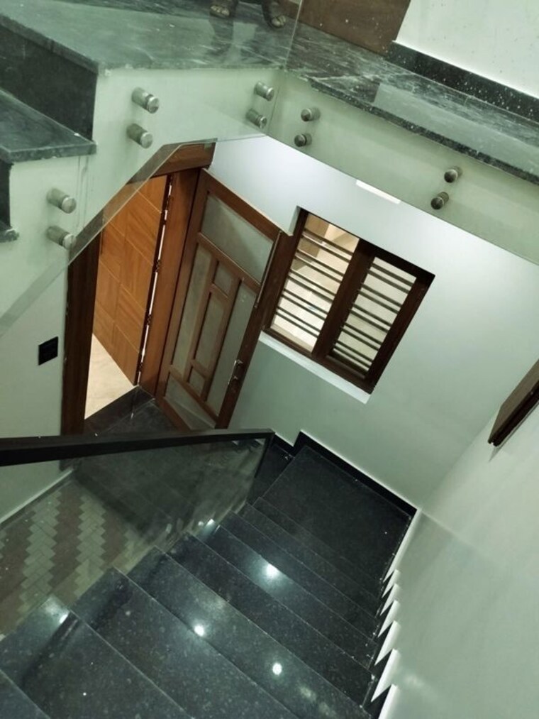 Master Bedroom, nk-sharma-savitry-greens-2 4 Bedroom 135 Sq.Ft. Villa In Ghazipur Zirakpur 10003810