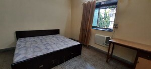 Bedroom in 1 BHK Apartment at Chembur – for Rent
