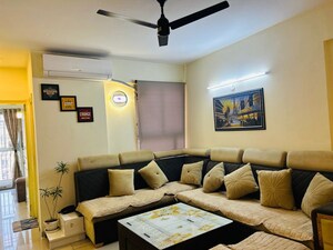 2 BHK Apartment For Rent in Wave Dream Homes, Wave City