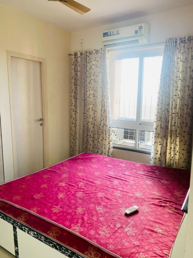 Bedroom, puranik-rumah-bali 3 Bedroom 1050 Sq.Ft. Apartment In Ghodbunder Road Thane 10003838