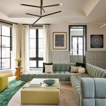 Bedroom in 6+ BHK Independent House at Pitampura – for Sale