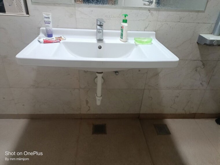Bathroom, kumar-palmspring-towers 2 Bedroom 795 Sq.Ft. Apartment In Undri Pune 10003846