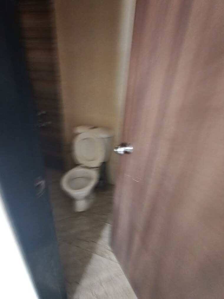 Bathroom, spring-grove-uno-society 1 Bedroom 400 Sq.Ft. Apartment In Kandivali East Mumbai 10003873