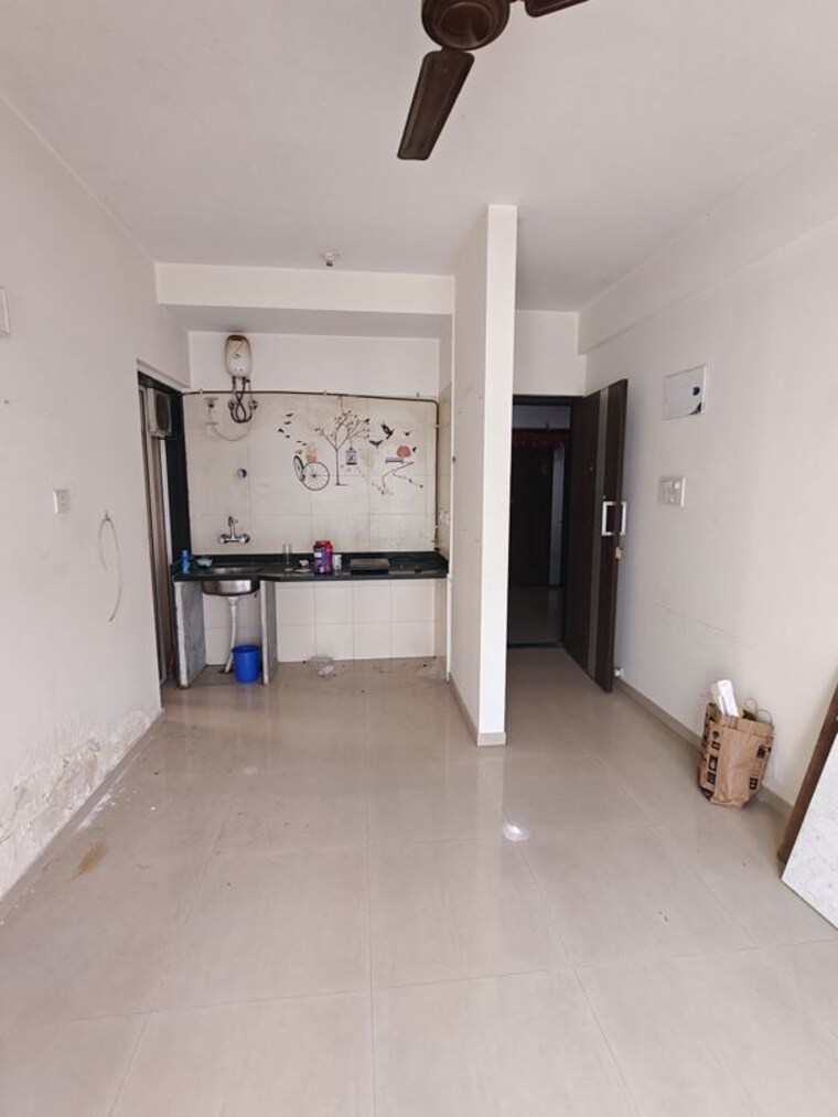 Room, spring-grove-uno-society 1 Bedroom 400 Sq.Ft. Apartment In Kandivali East Mumbai 10003873