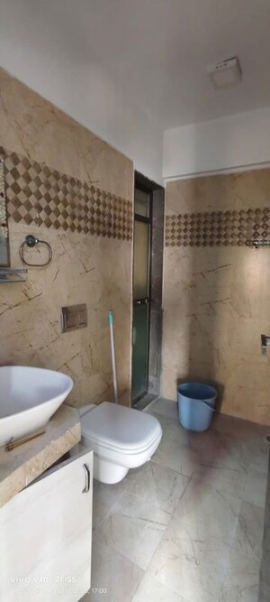 Bathroom in 2 BHK Apartment at Palacia Kingston, Thane West – for Rent
