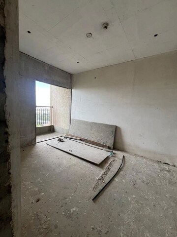 Room in 4 BHK Apartment at Valmark Apas, Hulimavu – for Sale