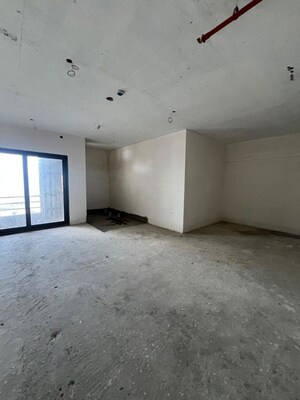 Room in 4 BHK Apartment at Valmark Apas, Hulimavu – for Sale