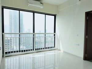 Room in 2 BHK Apartment at Dynamix Divum, Malad East – for Rent