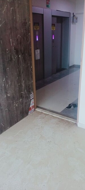 Room in 1 BHK Apartment at Bindra Sateri Legacy, Andheri East – for Rent
