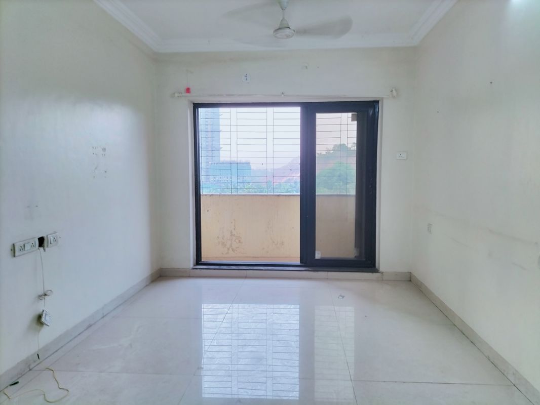 2 BHK + Extra Room Apartment For Rent in Raheja Heights Phase 2