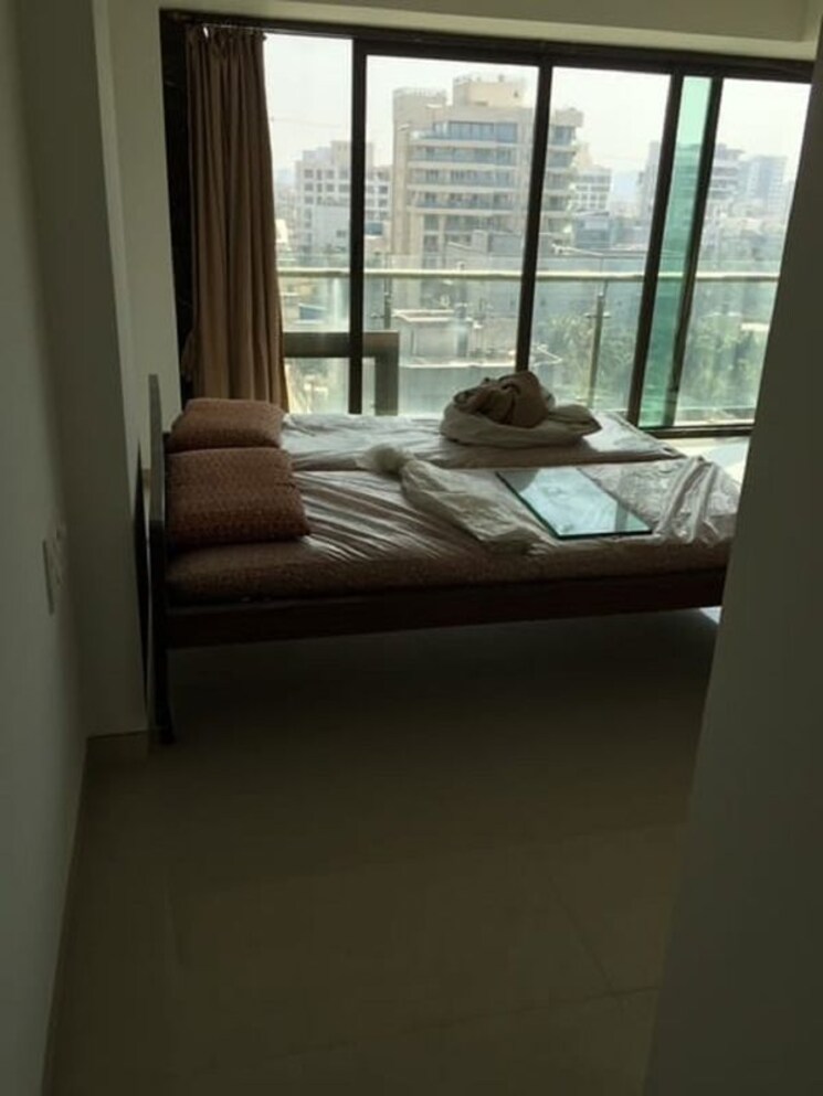 Room, santacruz west 3 Bedroom 1100 Sq.Ft. Apartment In Santacruz West Mumbai 10003976