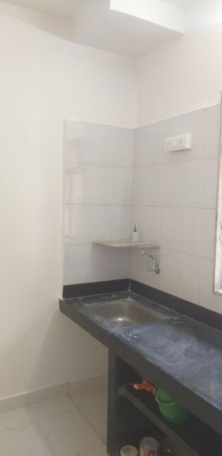 Bathroom, vedant-commercial-complex 1 RK 310 Sq.Ft. Apartment In Vartak Nagar Thane 9853008