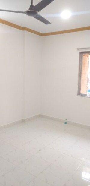 Room in 1 RK Apartment at Vedant Commercial Complex, Vartak Nagar – for Rent