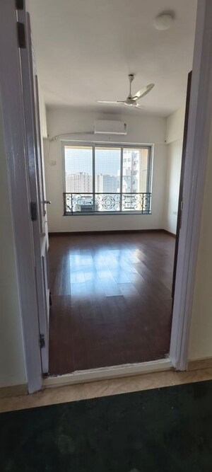 Room in 2 BHK Apartment at Powai – for Rent