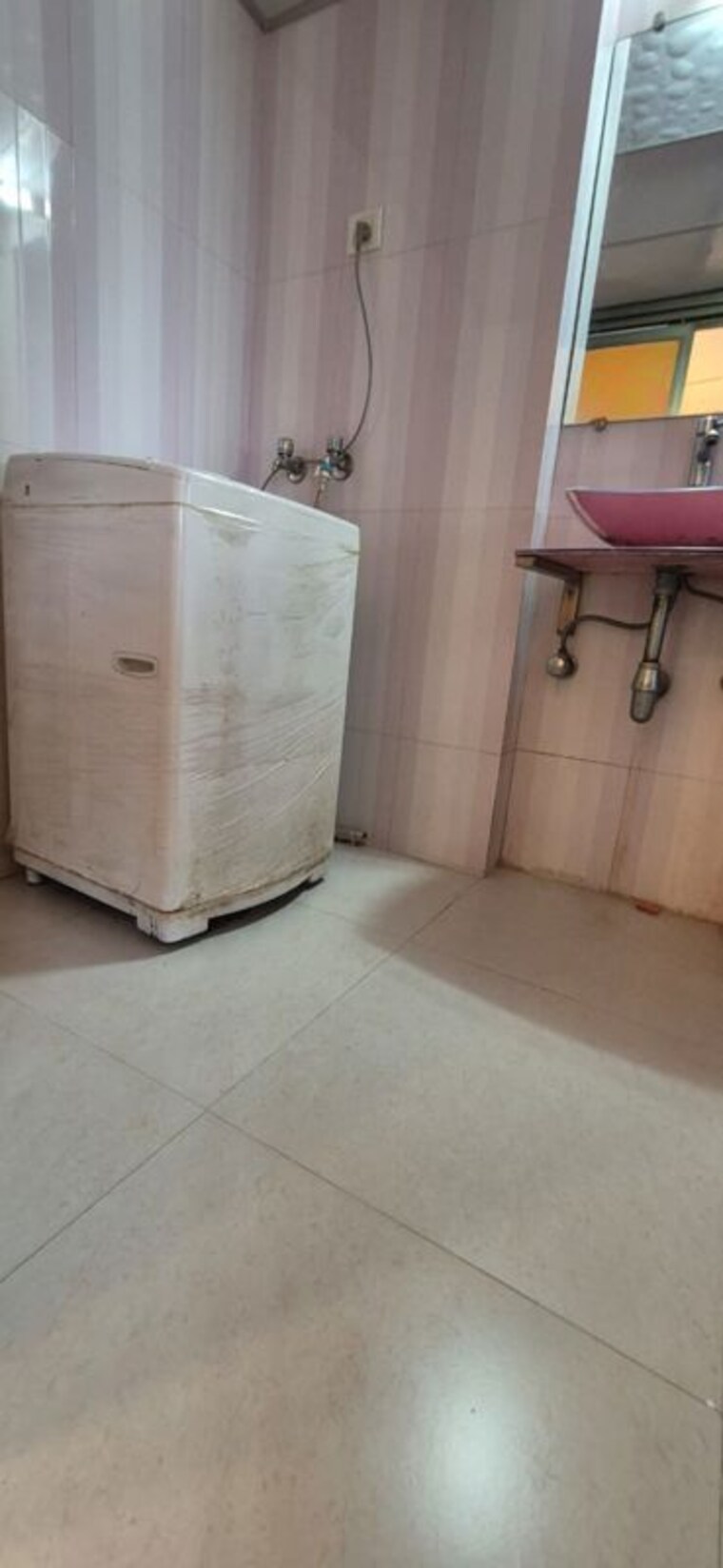 Bathroom, golden-isle 2 Bedroom 1011 Sq.Ft. Apartment In Goregaon East Mumbai 10004254