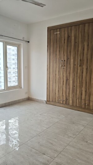 3 BHK Apartment For Rent in Spr Imperial Estate, Sector 82