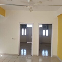 2 BHK Apartment For Rent in Emenox Brave Hearts