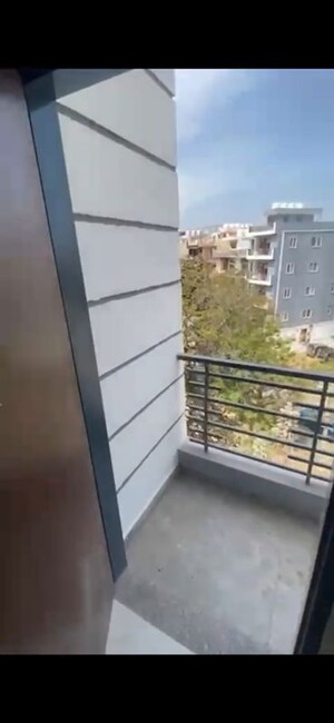 Staircase in 1 RK Builder Floor at RWA Residential Society, Sector 40 – for Rent