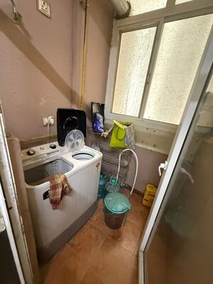 Furnished Amenities in 2 BHK Apartment at Skytech Matrott, Sector 76 – for Rent