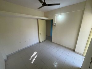 Room in 1 BHK Apartment at Wakad – for Rent